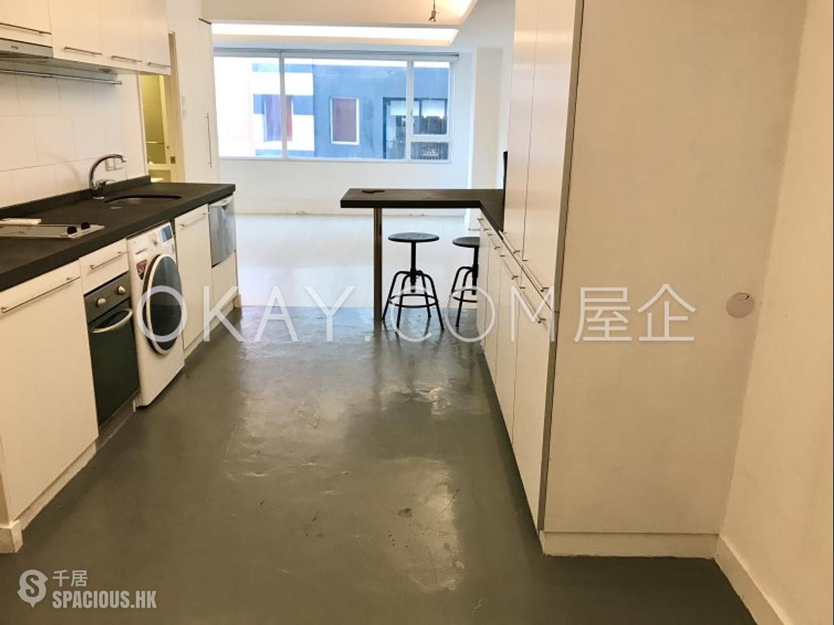 Soho - 122, Hollywood Road 01