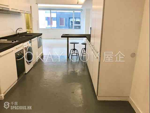 Soho - 122, Hollywood Road 01