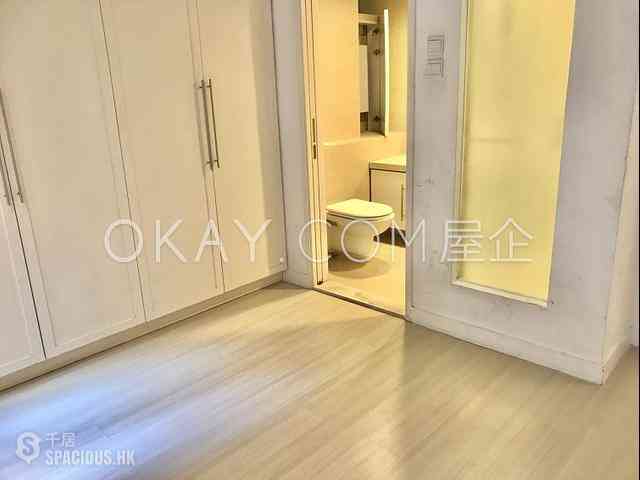 Soho - 122, Hollywood Road 06