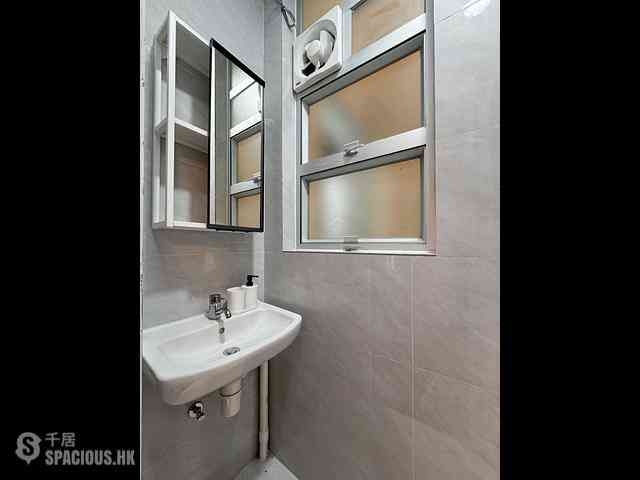 Causeway Bay - Causeway Bay Mansion 18