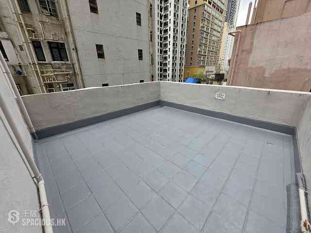 Sai Ying Pun - The First Building 02