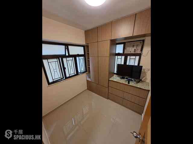 Sai Ying Pun - The First Building 07