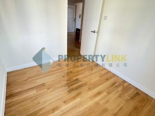 Sai Ying Pun - Golden Phoenix Court 05