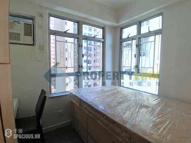 Sai Ying Pun - Yuk Ming Towers 02