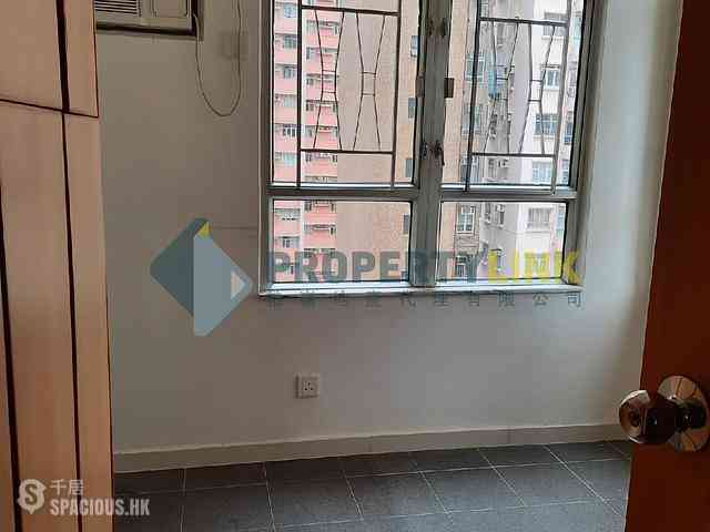 Sai Ying Pun - Yuk Ming Towers 08