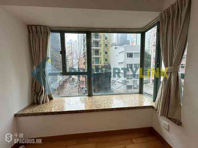 Sheung Wan - Queen's Terrace 06