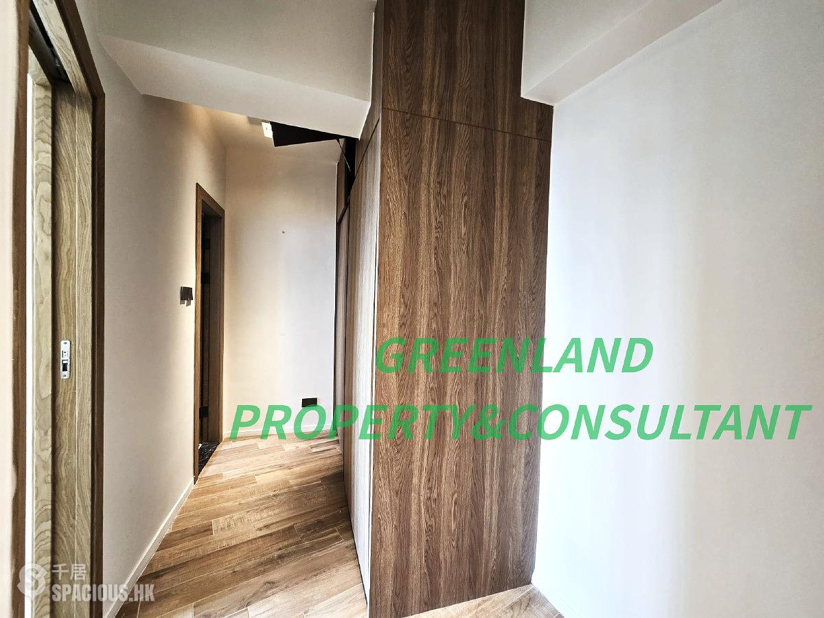 Mid Levels Central - St. Joan Court 01