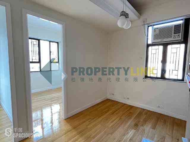 Sai Ying Pun - Golden Phoenix Court 04