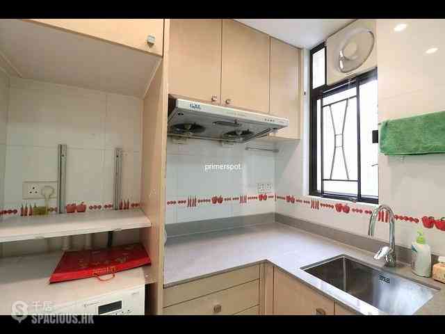 Wan Chai - Fortune Building 02