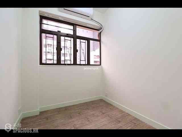 Wan Chai - Fortune Building 04