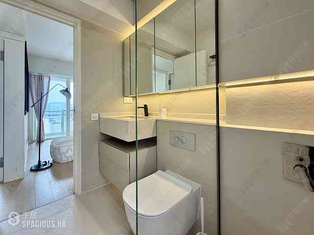 Soho - Centrestage Block 2 08