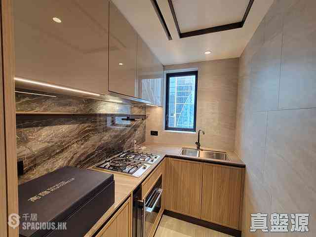 Jordan - Topside Residences 08