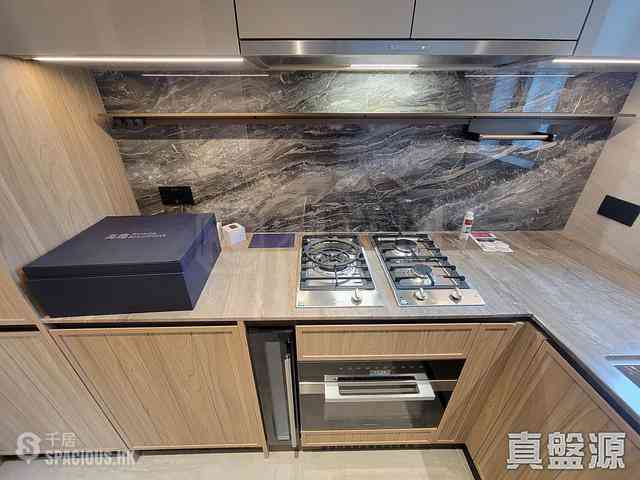 Jordan - Topside Residences 14
