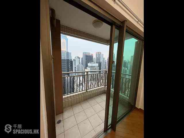 Wan Chai - The Zenith Phase 1 Block 3 01