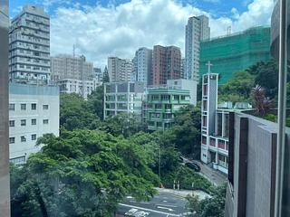 Fortress Hill - Le Sommet Block 2 02