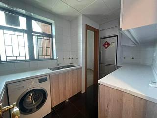 Fortress Hill - Le Sommet Block 2 03