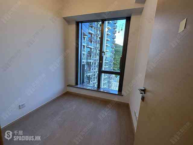 Wong Chuk Hang - The Southside Phase 2 La Marina Tower 2A 04