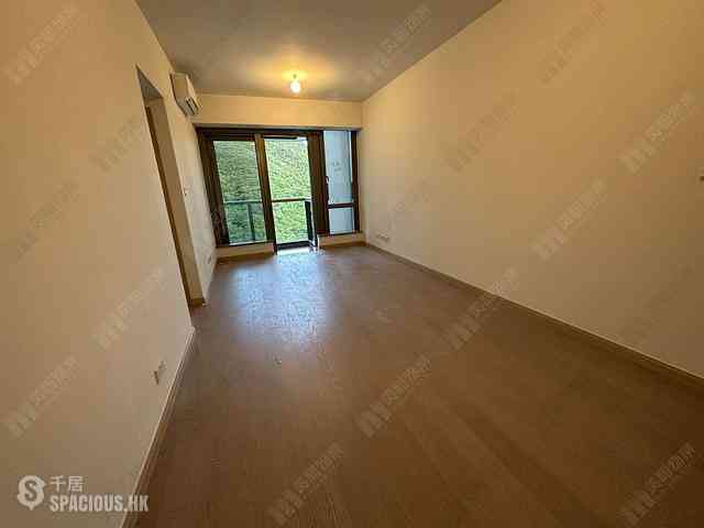 Wong Chuk Hang - The Southside Phase 2 La Marina Tower 2A 08