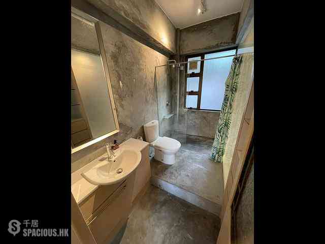 Sai Ying Pun - 88-90, High Street 02