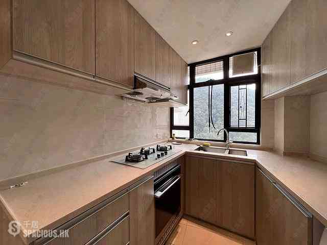 Mid Levels West - Hatton Place 02
