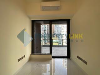 Sai Ying Pun - The Queens 02