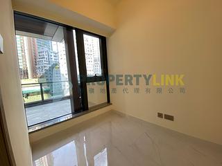 Sai Ying Pun - The Queens 08