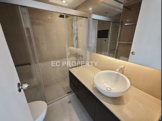 Happy Valley - Regent Hill 11