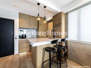 Mid Levels Central - On Fung Building 03