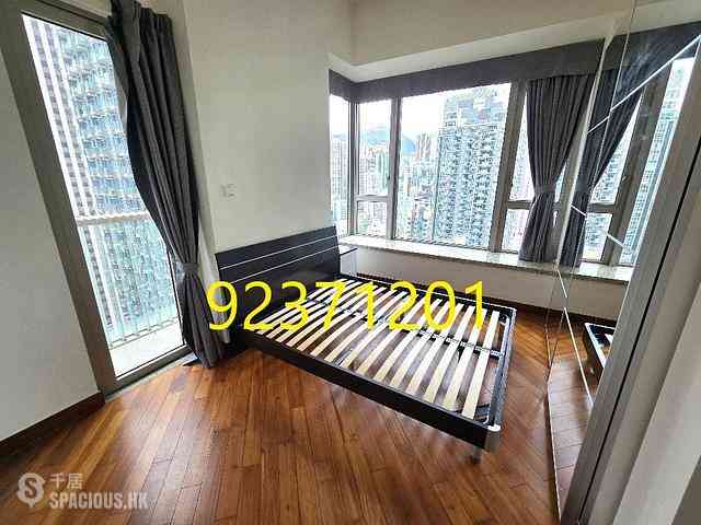 Wan Chai - The Avenue 03