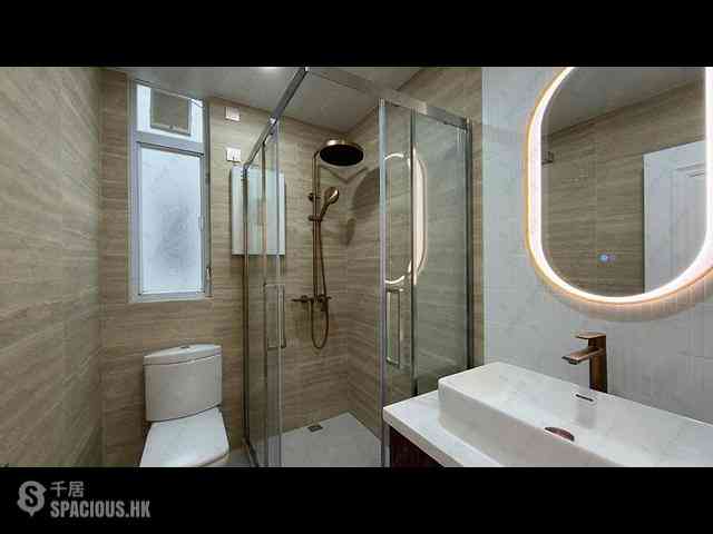 Chung Hom Kok - Hillgrove 14