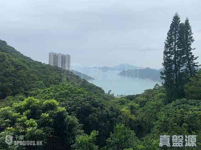 Repulse Bay - Sea Cliff Mansions 01