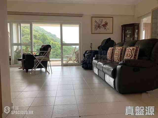 Repulse Bay - Sea Cliff Mansions 02