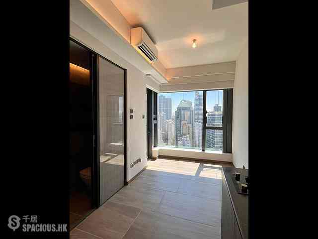 Sai Ying Pun - One・Artlane 02