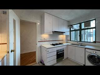 Mid Levels Central - Robinson Place Block 2 05