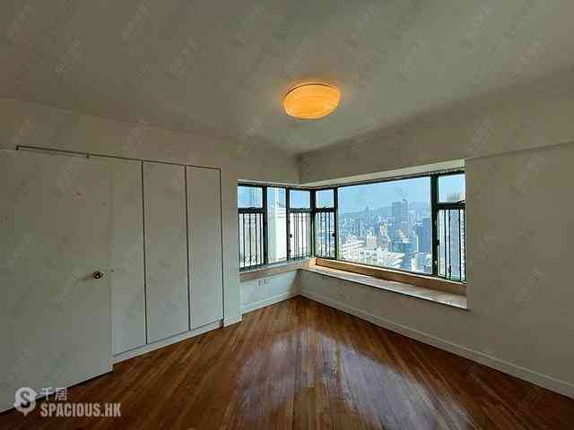 Mid Levels Central - Robinson Place Block 2 07