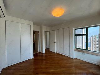 Mid Levels Central - Robinson Place Block 2 09
