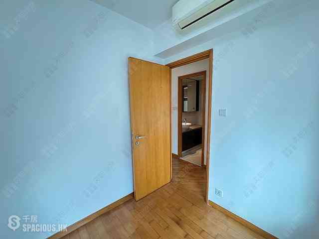 Wan Chai - The Zenith Phase 1 Block 3 02