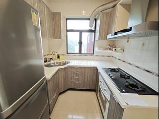 Repulse Bay - The Brentwood 06