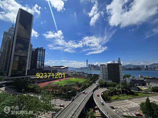 Wan Chai - The Gloucester 01