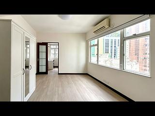 Wan Chai - Everwin Mansion 07