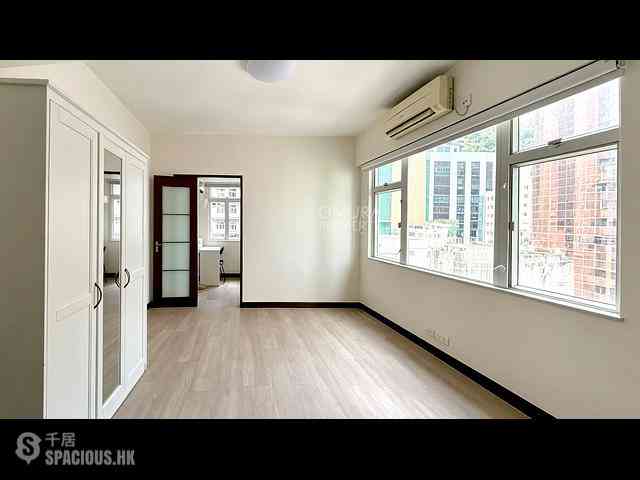 Wan Chai - Everwin Mansion 07