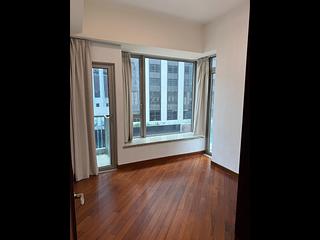 Wan Chai - The Avenue Phase 2 Block 2 03