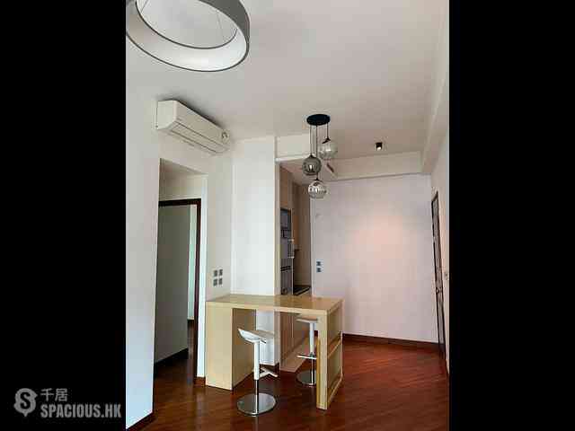 Wan Chai - The Avenue Phase 2 Block 2 04