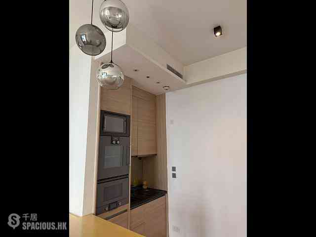 Wan Chai - The Avenue Phase 2 Block 2 06
