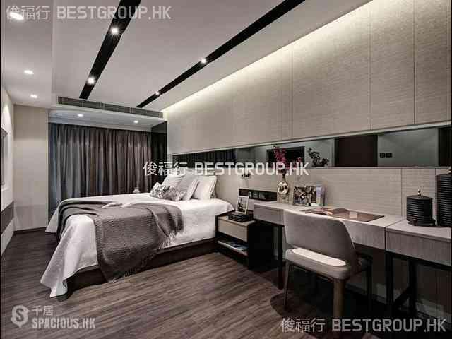 Soho - Centrestage 06