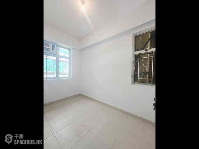Quarry Bay - Kam Hoi Mansion 06