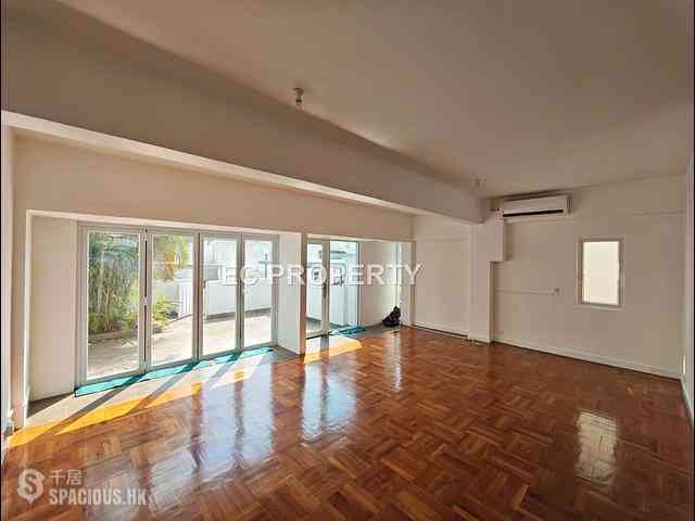 Chung Hom Kok - Jadebeach Villa 07