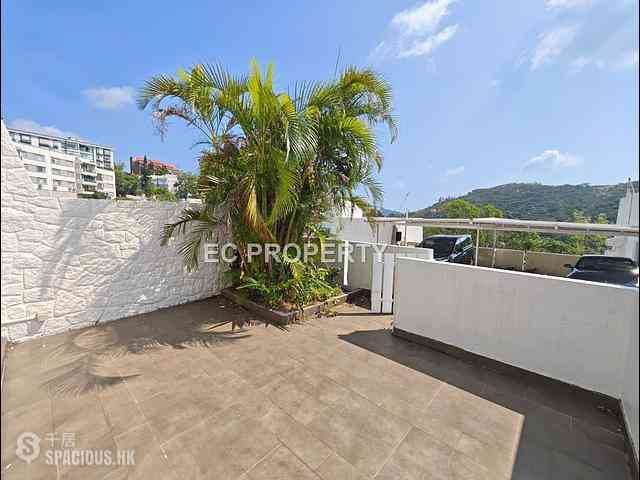 Chung Hom Kok - Jadebeach Villa 04