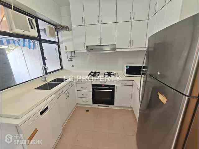 Repulse Bay - Burnside Estate 09