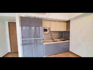 Sai Ying Pun - Island Crest Block 1 03
